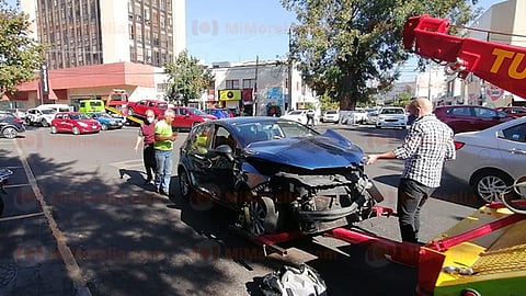 Los autos tuvieron que ser retirados con grúa