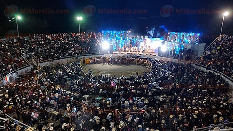 El evento se realizó en la plaza de toros La Escondida