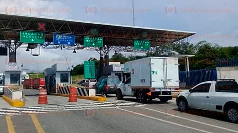 Pese al anuncio, se ha visto que en algunas casetas de la autopista Siglo XXI sí se aplicó