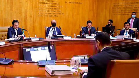 Zoé Robledo, señaló que es importante solucionar la necesidad de la atención médica a derechohabientes, asignación de espacios a trabajadores del Instituto y continuar con el servicio
