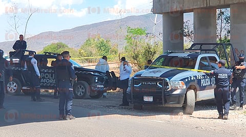 Pasó la tarde de este lunes a la orilla de la carretera Morelia-Copándaro de Galeana