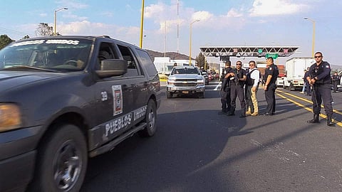 Se movilizan “Pueblos Unidos”, pero son replegados por la Policía Michoacán