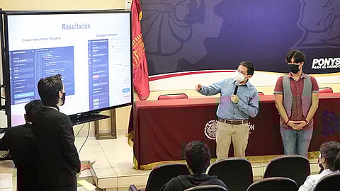 Se hizo una selección de los mejores 3 lugares de los proyectos presentados y recibieron premios 