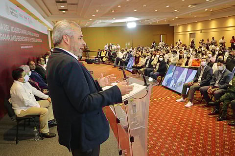 Servicios de salud se encontraban privatizados, asegura Alfredo Ramírez