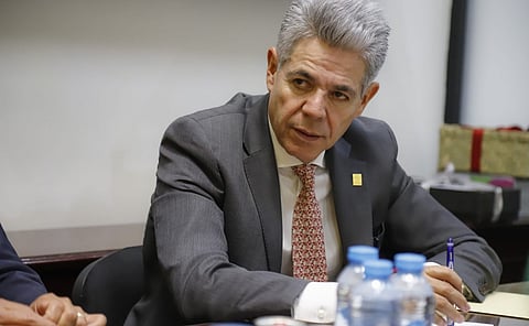 Refinanciamiento con Caja de Cristal para transparentar: Hernández Peña