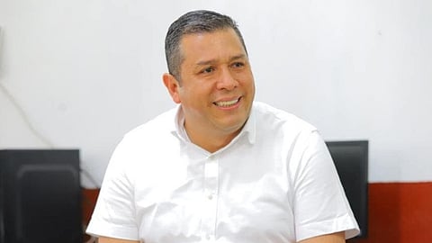 Con educación podemos transformar Michoacán, formando adultos responsables, por eso seguiremos apoyando a las escuelas de Morelia, señaló


