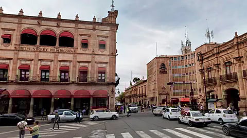 Soplará viento de ligero a moderado variable, con algunas rachas fuertes durante los eventos de tormentas