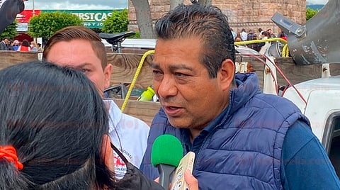 Hasta 40 mil maestros, sin pago, aseveran