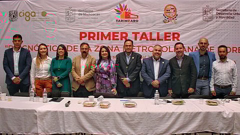 Estuvieron presentes jefes de tenencia, regidores, encargados del orden, empresarios, autoridades municipales y directores de instituciones educativas de Tarímbaro