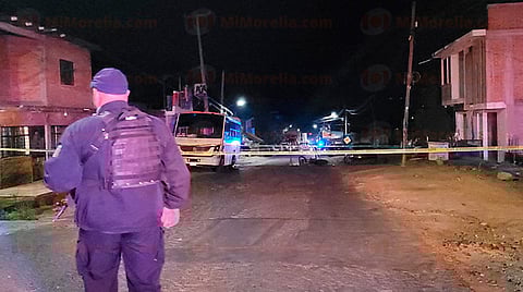 Muere chofer de camión de pasajeros atropellado por una moto, en Morelia