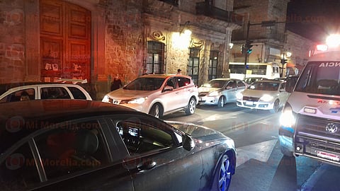 Hombre es atropellado en la avenida Madero, en pleno Centro Histórico de Morelia