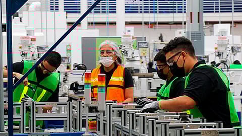 Hay una tendencia de recuperación de empleo formal en el país: economista