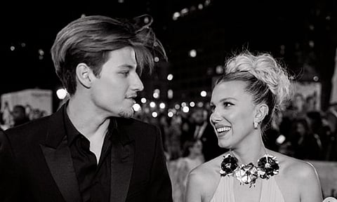 Millie Bobby Brown se compromete con el hijo de Jon Bon Jovi