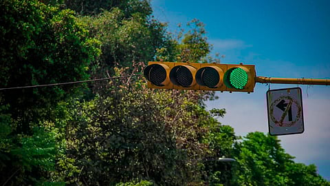 Harán actualización de sistema operativo de semáforos