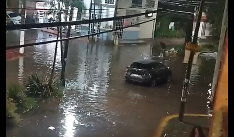 Se desborda el Dren Barajas tras fuerte lluvia en Morelia