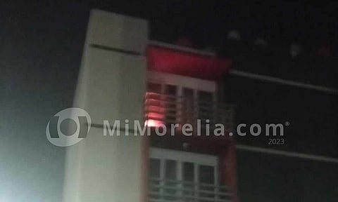 Arde departamento en el fraccionamiento Campo Nubes, Morelia [VIDEO]