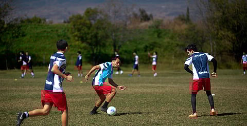 Liderato de goleo motiva al “Tigre”, jugador de la UMSNH 