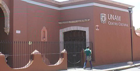 Se ofrecen talleres de pintura, literatura, canto, artes escénicas, cine, fotografía, artes visuales, cultura popular, arte y juego, expresión oral, multidisciplina, entre otras