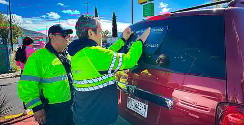 Se busca concientizar a los conductores sobre el uso adecuado de las glorietas y promover la seguridad vial en la ciudad