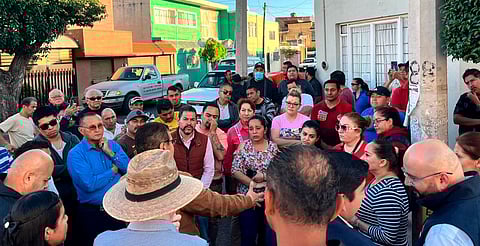 Transportistas obstaculizan la socialización del proyecto del teleférico en la colonia Bocanegra en Morelia