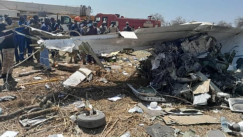 Avión se estrella en Sudán del Sur; reportan al menos 20 muertos