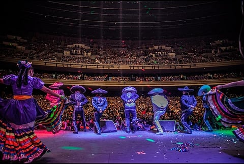 ¿Sin planes para esta tarde? Asiste a la presentación de ballet folclórico de  Tijuana en Morelia  