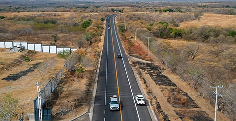 Modernizan camino federal Huetamo-San Lucas