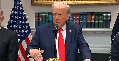 Trump confirma aranceles del 25% a México y Canadá a partir de este martes 