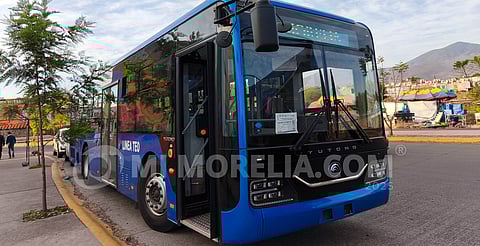 Morelia: prueban nuevos camiones con pago digital y aire acondicionado en Villas del Pedregal