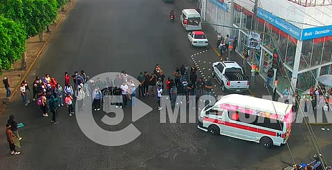 Reportan bloqueo en Madero Poniente y Calzada La Huerta; tome precauciones