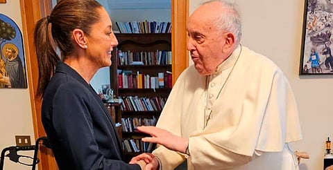 Sheinbaum lamenta muerte del Papa Francisco: "Deja un gran legado de verdadero amor al prójimo"