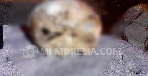 Hallan cráneo humano a la orilla de carretera al sur de Morelia