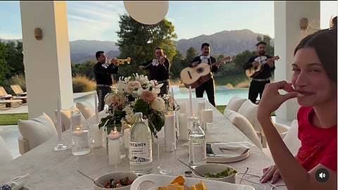 “Cielito lindo” para Hailey: Justin Bieber le lleva serenata mexicana