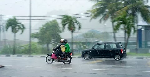 Erick se debilita a depresión tropical; seguirá causando lluvias y vientos en el sur del país