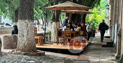 Negocio del Centro de Morelia presenta proyecto para conservar tarimas tras clausura