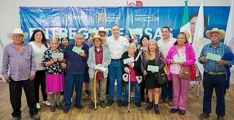 Michoacán hace posible que familias migrantes se abracen, tras décadas de no verse