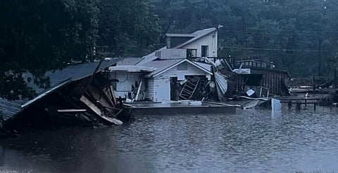 Inundaciones arrasan campamentos infantiles en Texas; cifra de muertos sigue en aumento