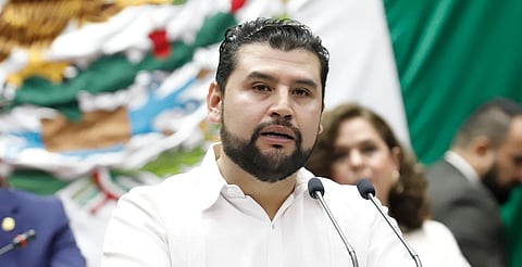 Octavio Ocampo celebra aprobación de dictamen que amplía atribuciones en favor de periodistas