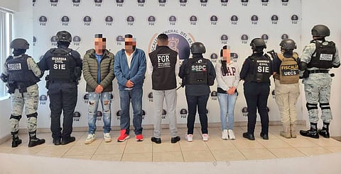 Los ahora detenidos fueron puestos a disposición de las autoridades correspondientes