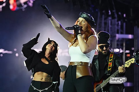 ¡t.A.T.u. regresa! El dúo ruso vuelve a los escenarios tras años de ausencia