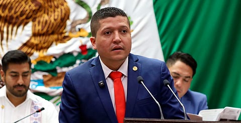 Busca Vicente Gómez tipificar como delito terapias de conversión