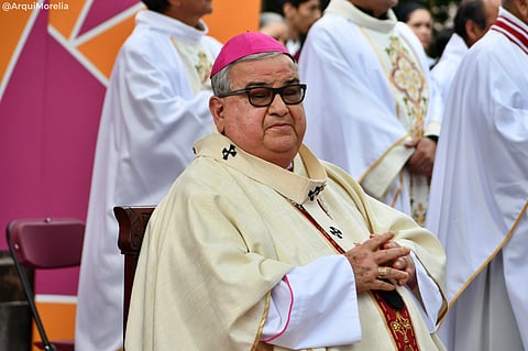 Arzobispo de Morelia se capacita para  mediar con criminales y construir la paz   