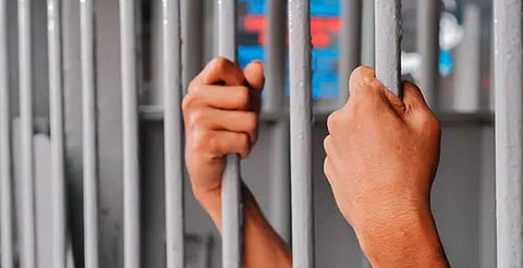 Dan más de 50 años de prisión a hombre que secuestró a médico, en Morelia