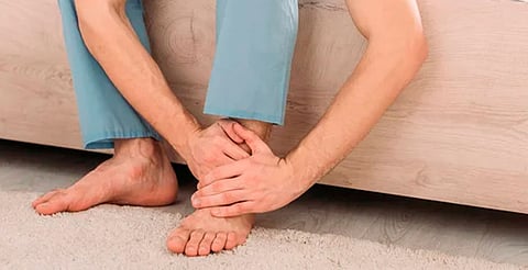 ¿Dolor, manchas u hormigueo en los pies? Podría ser pie diabético