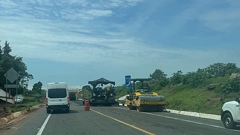 ¿Vas a salir? Piden manejar con cuidado por obras de reencarpetamiento en autopista Pátzcuaro–LC