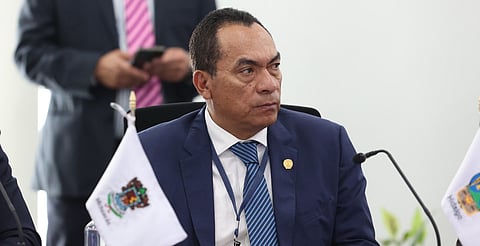 Adrián López solicita recibir presea tras dejar el cargo de fiscal 