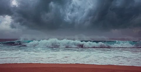 Vigilan posible ciclón frente a costas de Michoacán; hay 80% de probabilidad