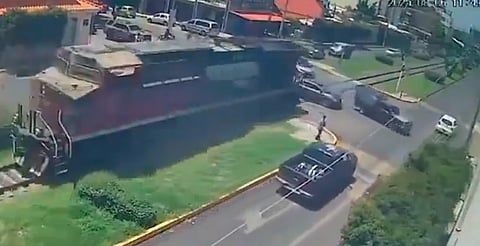 FGE Guanajuato inicia investigación por choque de tren en Irapuato 