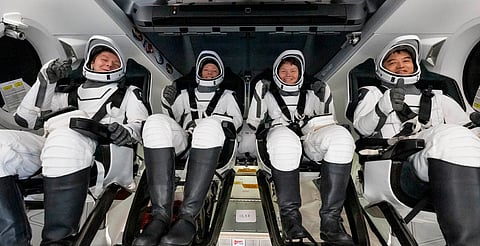 Astronautas de Crew-10 regresan tras 148 días en el espacio por fallas en su cápsula 