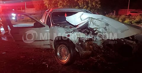 Conductor muere tras chocar contra muro y salir proyectado en la Morelia-Pátzcuaro